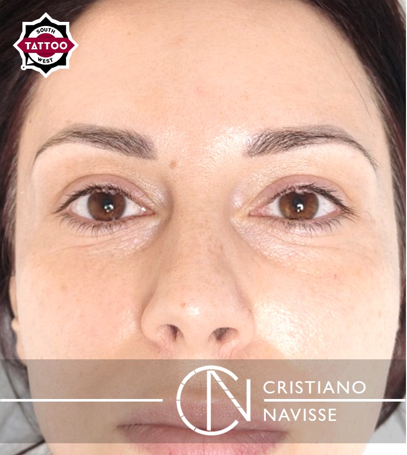 Trucco permanente - sopracciglia donna